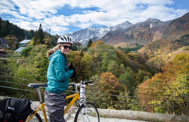 Custom Bike and Walk Countryside Adventure in Rural Japan