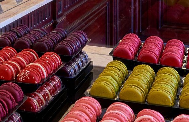 Le Marais Exclusive French Dinner & Wine Tour SEMI PRIVATE