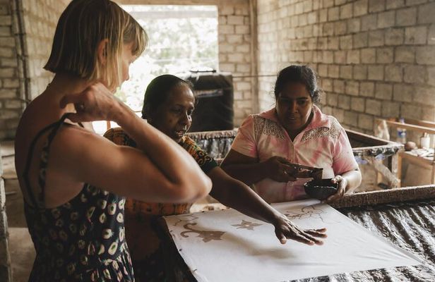 Batik Making Workshop in Galle