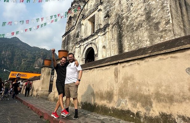 Early Hike to El Tepozteco from Mexico City