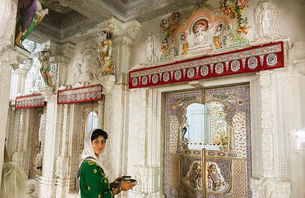 In the Footsteps of Maharajas & Sultans-Bangalore Historical Walk