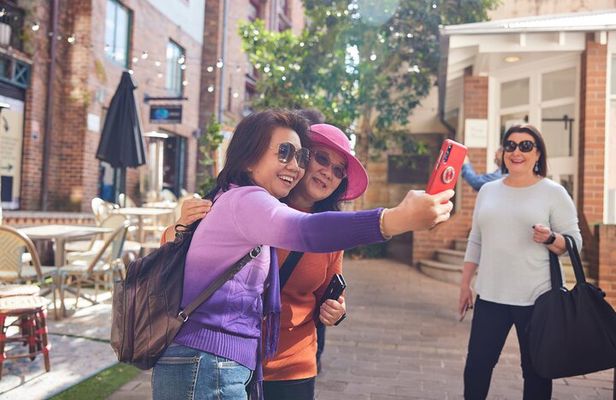 Sydney Airport Transfer to CBD with Lunch, The Rocks & Bondi Tour