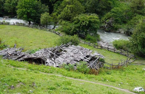 4 Day Yubeng Village Hiking Tour from Shangri La
