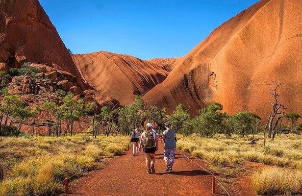 2 Day Uluru & Kata Tjuta Escape from Ayers Rock