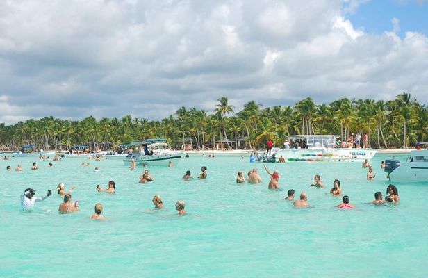 Saona Island Full Day Adventure From Punta Cana & Bavaro