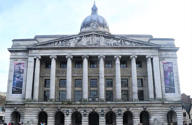 Nottingham Private Walking Tour With a Local Guide