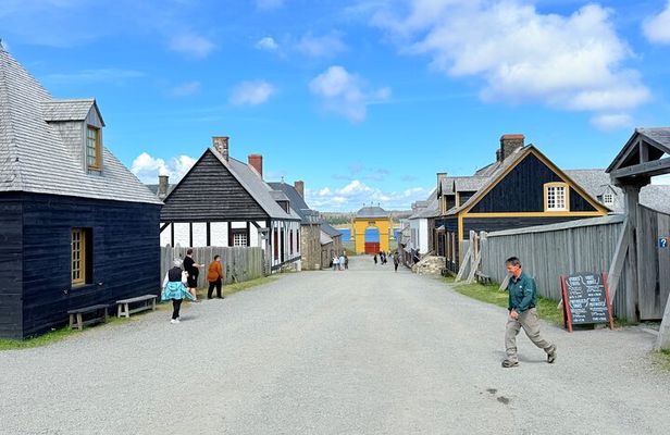 Louisbourg Fortress & Lighthouse Tour from Sydney Cape Breton