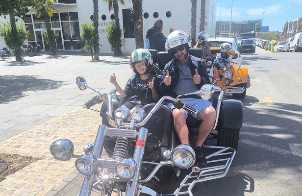 Luxury Rewaco Trike "The Photo Blaster Tour" - (2 hours, Min of 2 passengers)
