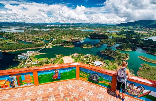 Tour to Guatapé From Medellin by Private Transportation