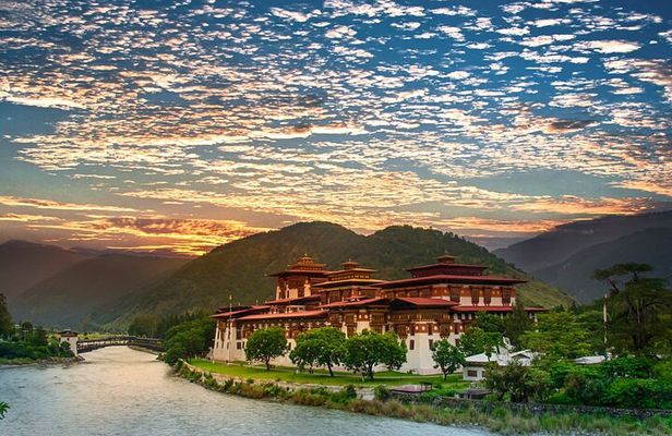 Thimphu Tshechu Festival Experience in Bhutan