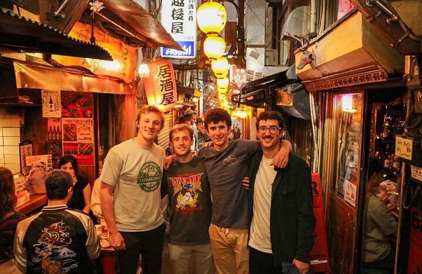 Shinjuku Night Tour with 6 dish & all-you-can-drink