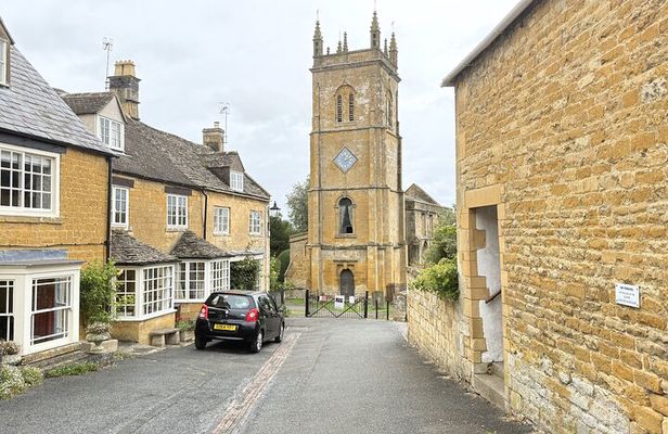 Father Brown Walking Tour in Blockley