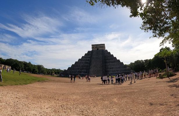 Valladolid : Chichen Itza and 2 Cenotes