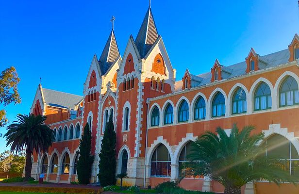 TASTE OF THE WHEATBELT private day tour to New Norcia and beyond.