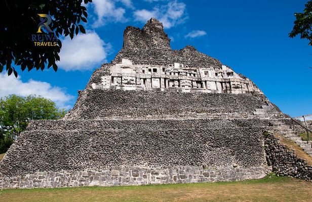 Xunantunich and Cave Tubing Combo Tour from San Ignacio