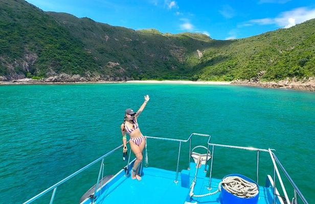Hong Kong Sai Kung Full Day Beach Snorkelling Yacht Tour