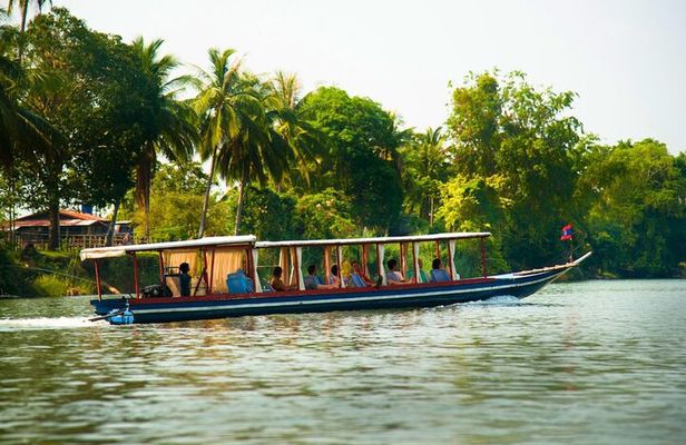 Luang Prabang Private Cultural Tour and Pak Ou Caves River Cruise