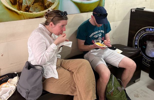 Food Walk at Raja Park from Kulcha to Kulfi