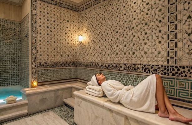 Marrakech: Traditional Hammam and massage with transfers