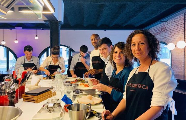 La Boqueria Market Tour & Premium Cooking Class in Designer Loft