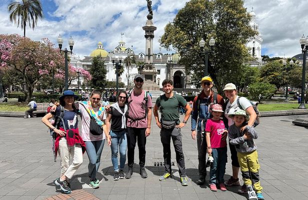 Quito Private Tour Historic Center Cable Car And Half the World