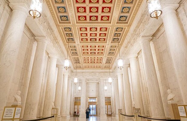 US Capitol, Supreme Court, Library of Congress, & Folger VIP Tour