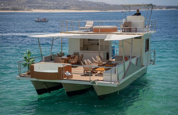 All-Inclusive Manta 40' -Premium Bar & Snorkel at the Arch upto25