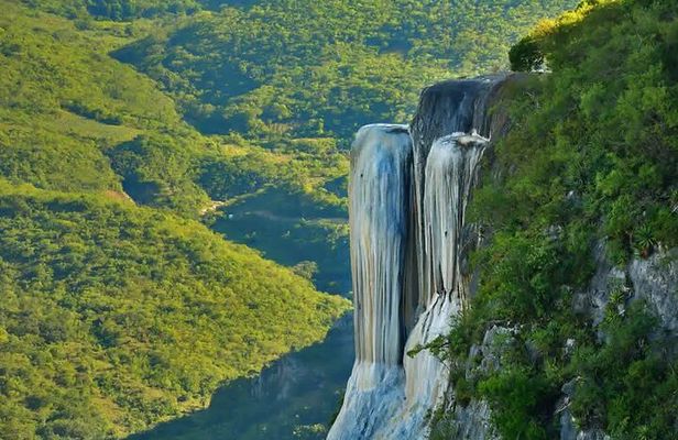 Hierve el Agua Artisanal Route with Mezcal and Oaxacan Food