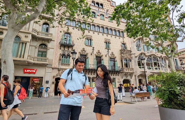 Barcelona Walking Tour Discover Modernisme Gems