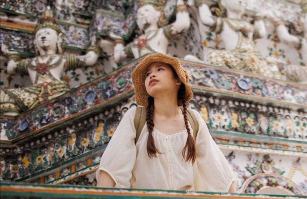 Bangkok 3 Temple Walking Tour: Wat Arun, Wat Pho, Wat Traimit