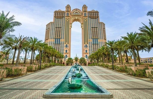 Modern Marvels of Abu Dhabi a Private Full Day Tour