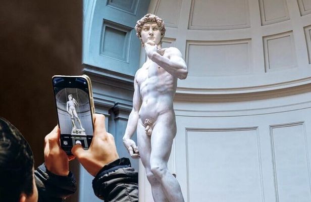 Semi-Private Evening Tour of Michelangelo’s David in Florence