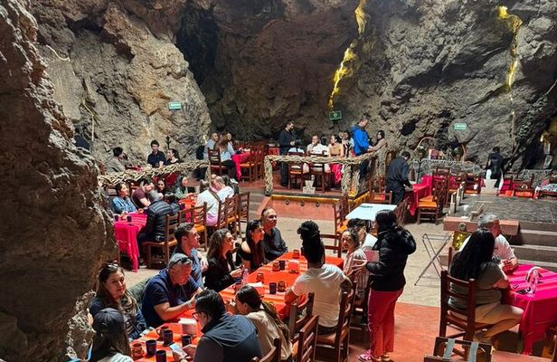 Guided Tour in Area with Cave Breakfast and CDMX Transportation
