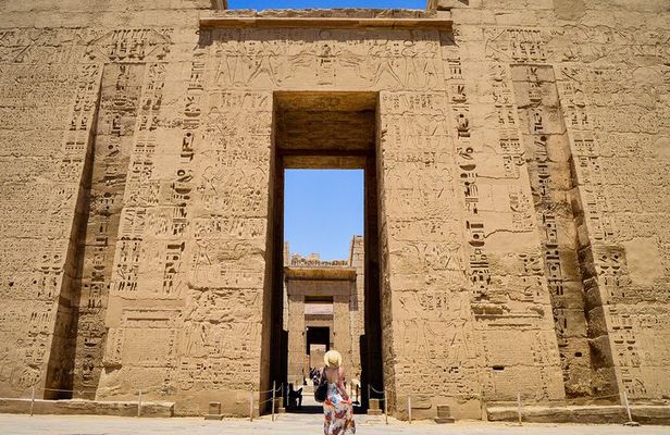 Luxor Day Tour: Valley of Kings & Queens & Hatchepsut Temples