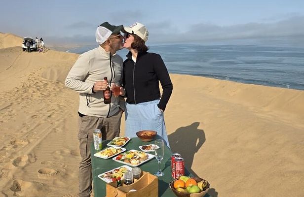 Sandwich Harbour 4x4 Tours and Pelican Point Tours