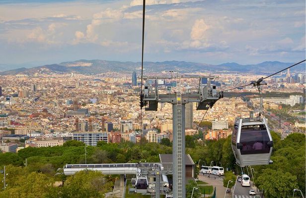 Barcelona: Montjuic Hill Cable Car Round Trip Ticket