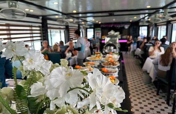 Halong Premium Day Cruise, Buffet, Cave, Kayak & Transfer
