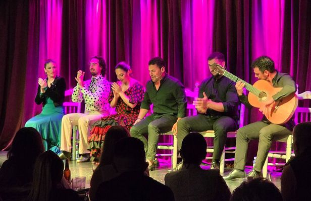 Vibrant Flamenco Show and Tapas Menu in Alicante