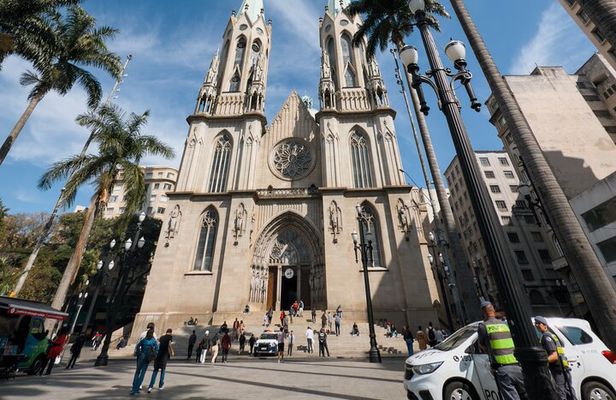São Paulo E Bike Tour Landmark and Secrets of Downtown
