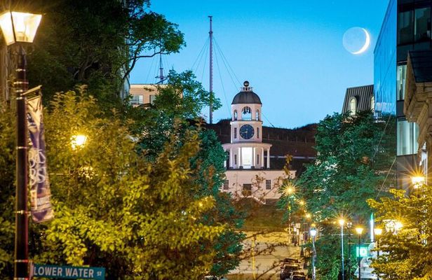 Halifax Night Walking Tour: Historic Downtown & Waterfront