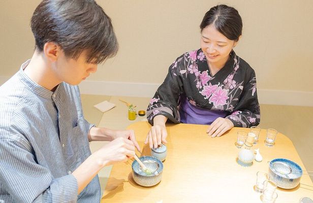 Tokyo: Matcha Tea Ceremony Experience at Japanese room in Shibuya