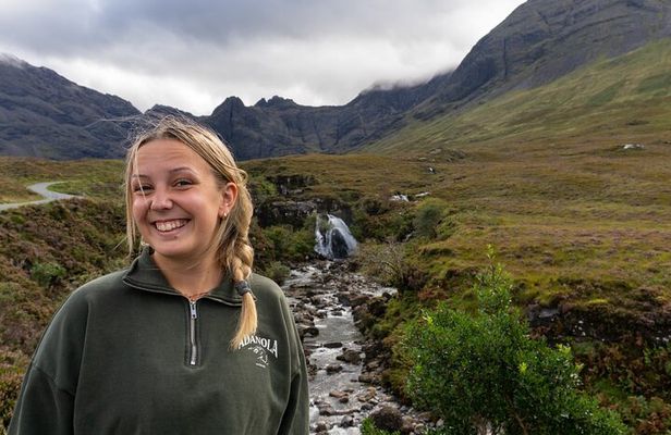 Skye Day Tour from Inverness with Fairy Pools & Dunvegan Castle