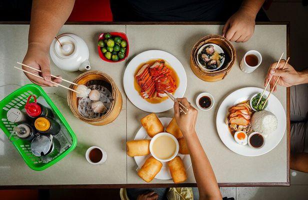 Binondo Bites Manila Food Tour with 15+ Tastings