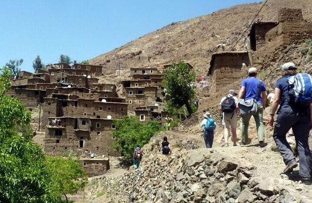 2-Day Journey Through Villages and Stunning Views