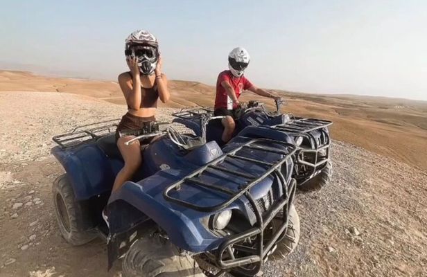 Désert d'Agafay : Dîner + Spectacle avec Quad