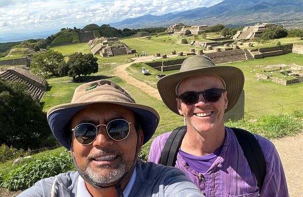 Monte Albán Bike Tour: history, culture and scenery.
