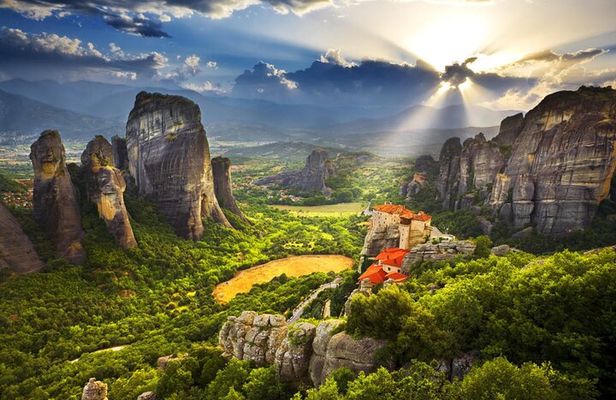 Day Trip to Meteora from Athens with A Private Driver