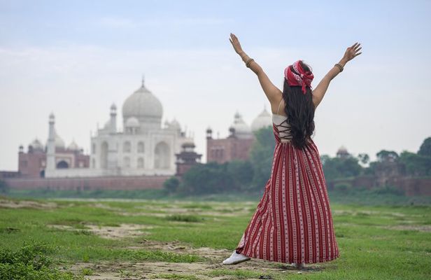 Skip-the-Line Taj Mahal Day Trip from Delhi by Private Car