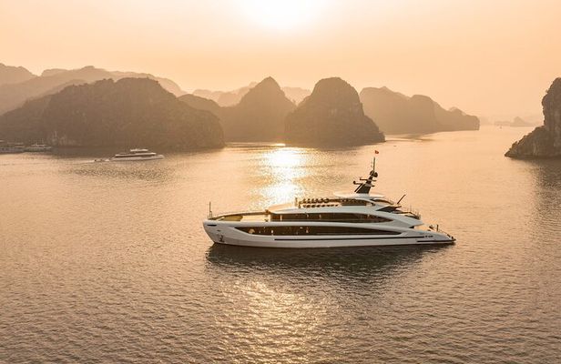From Halong Area: Luxury Cruise Explore the beauty of Lan Ha Bay