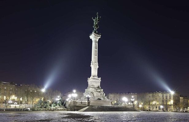 Bordeaux Monumental 18th Century Private Walking Tour